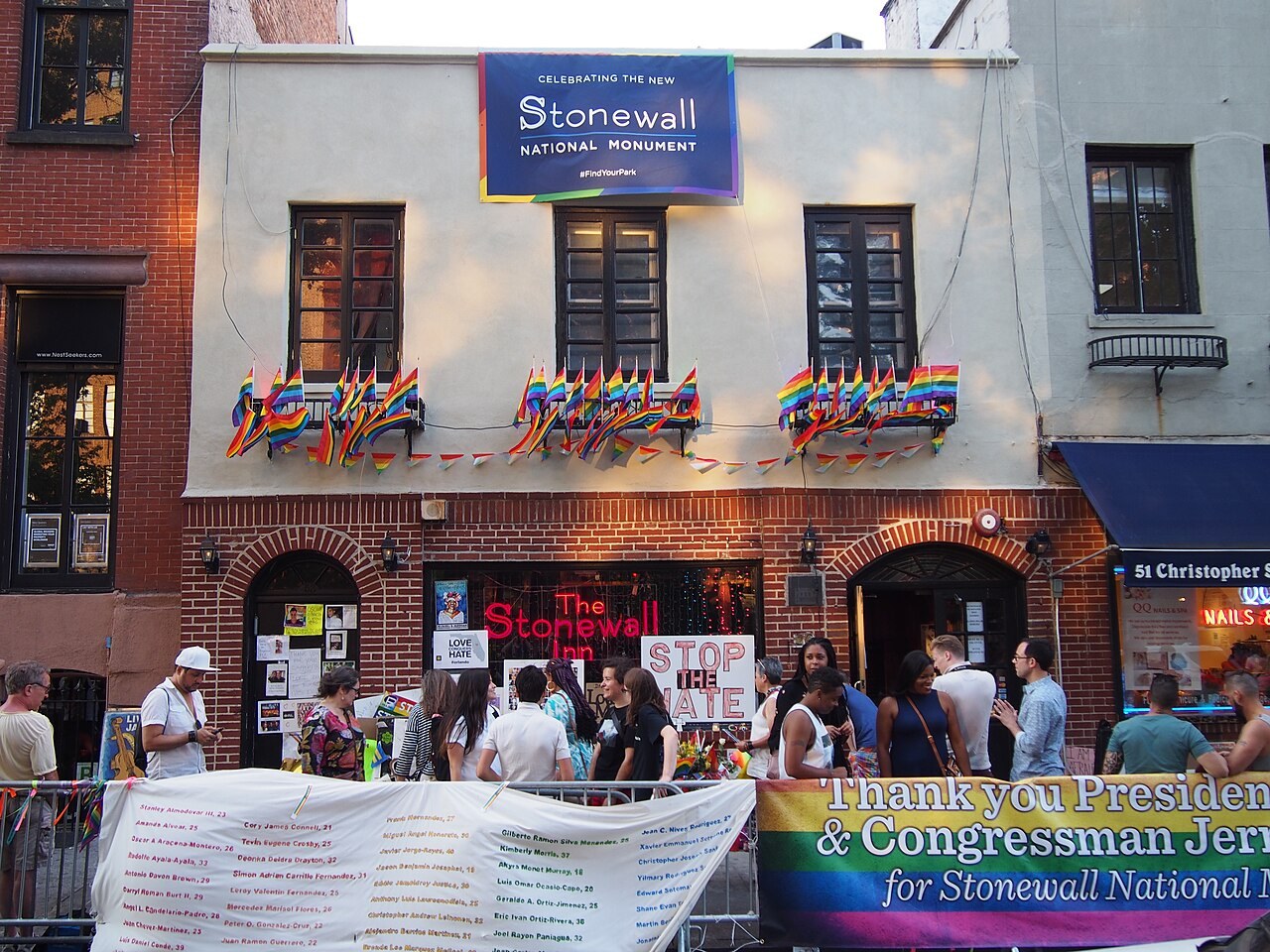 Stonewall Uprising Begins
