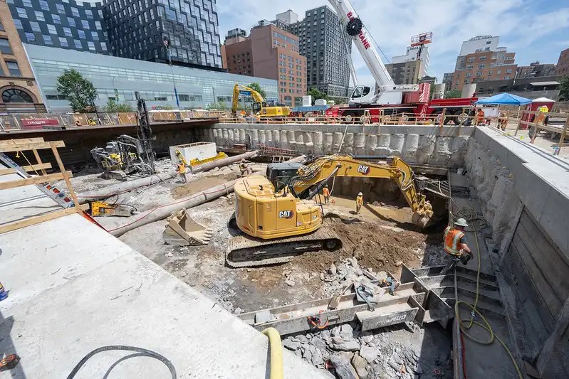 The Q could keep digging west under 125th Street